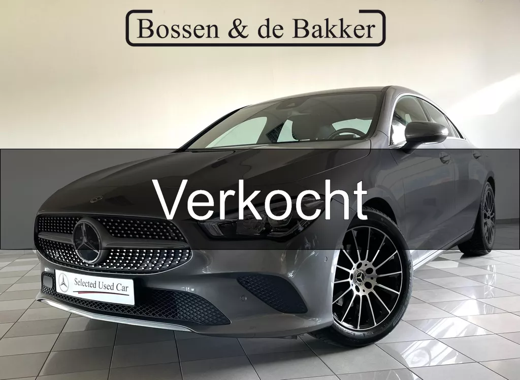 Mercedes-Benz CLA-klasse 180 Business Solution | Parkeercamera | Widescreen | Carplay | Stoelverwarming |