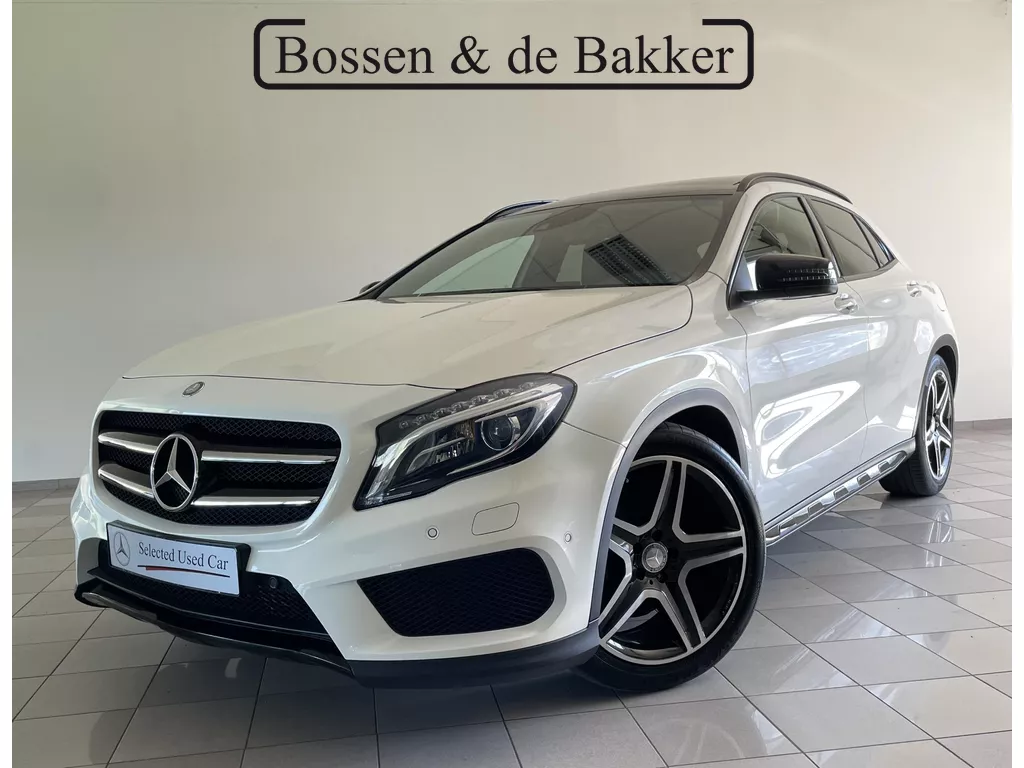 Mercedes-Benz GLA-klasse 200 Edition 1 | Afneembare trekhaak | Panorama dak | Carplay