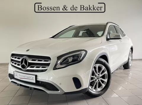 Mercedes-Benz GLA-klasse 180 Business Solution Limited | Afneembare trekhaak | Keyless | Elektrische Achterklep | Stoelverwarming | Navigatie | Climate Control | Cruise Control